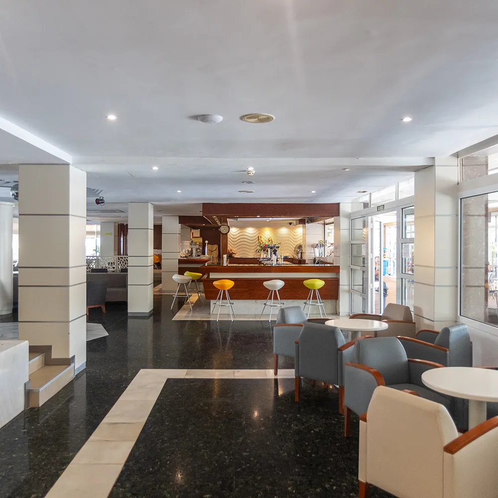 Salon del bar del Hotel Mariant