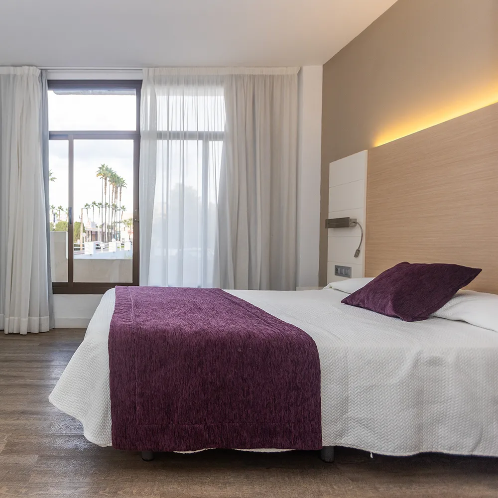 Vista general habitación doble superior Hotel Mariant 