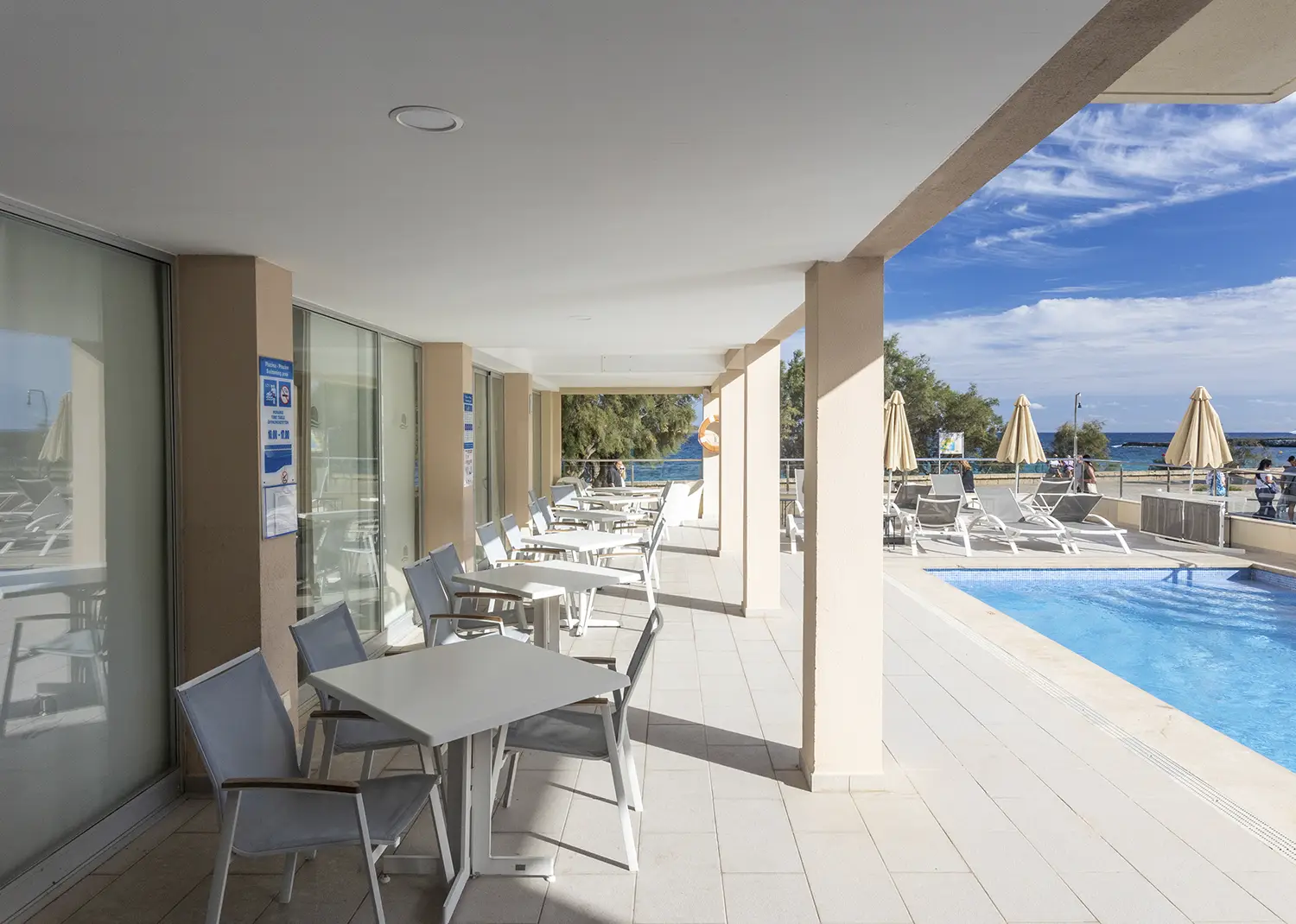 Piscina Hotel Brisa Zona de la piscina del Hotel Brisa Marina Mariant Hotels