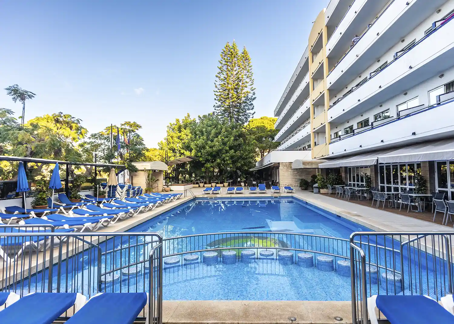 Entrada del Hotel Mariant Entrada principal del Hotel Mariant Mariant Hotels