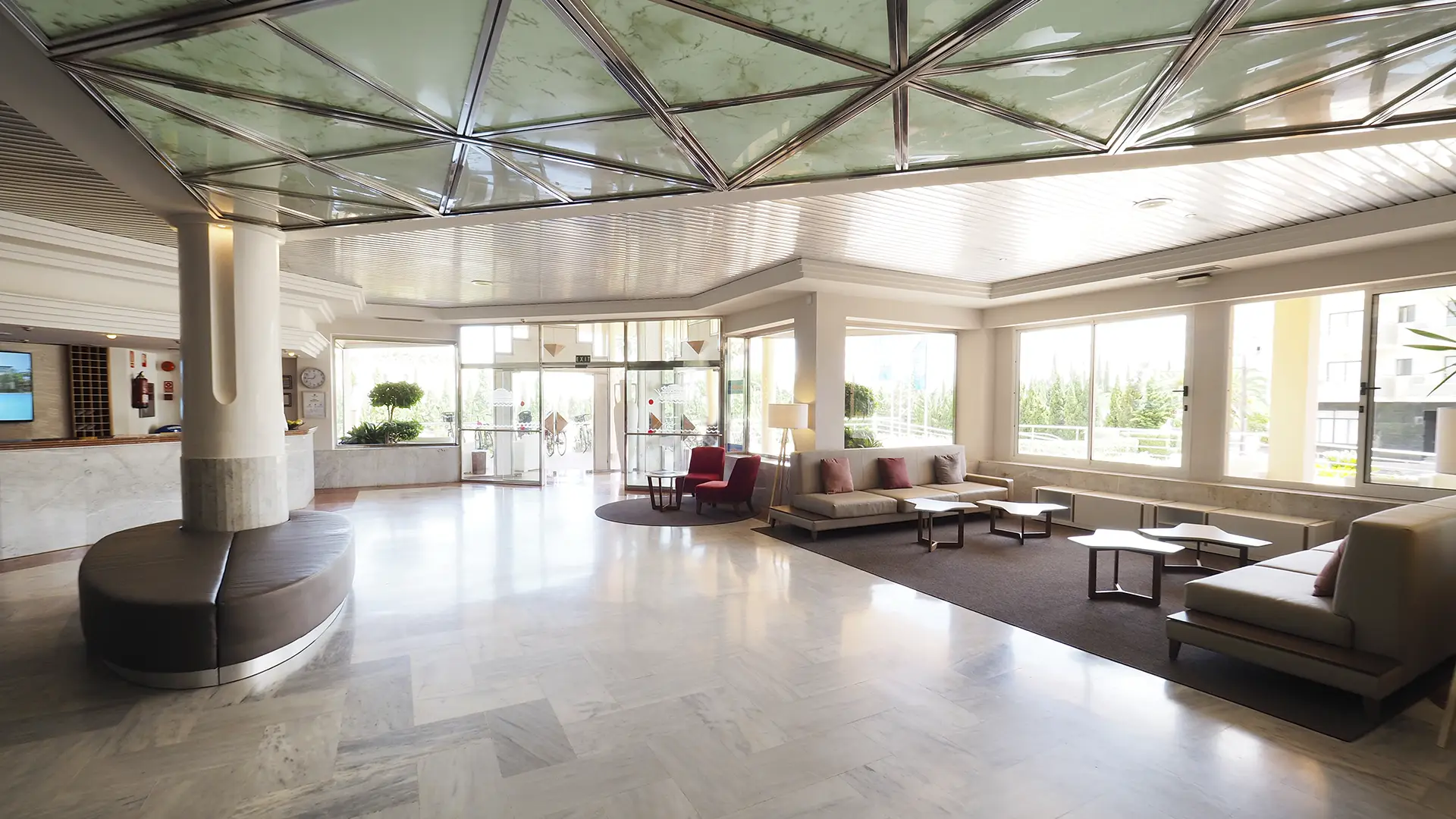 Hero contact Mariant Park Hotel Mariant Hotels