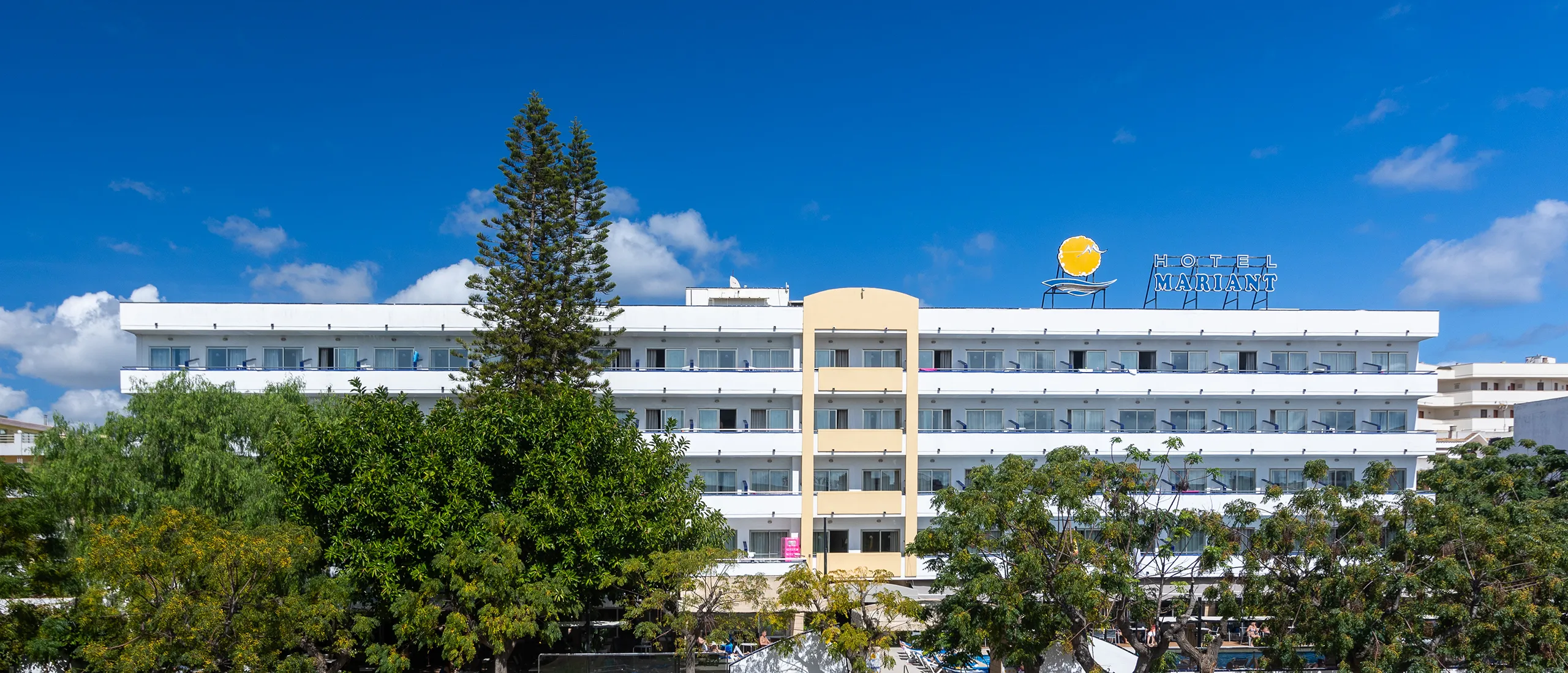 Hero contact Mariant Hotels