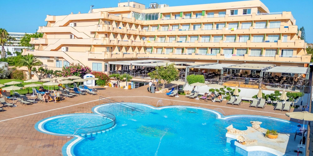 Piscines de l'hôtel Mariant Park